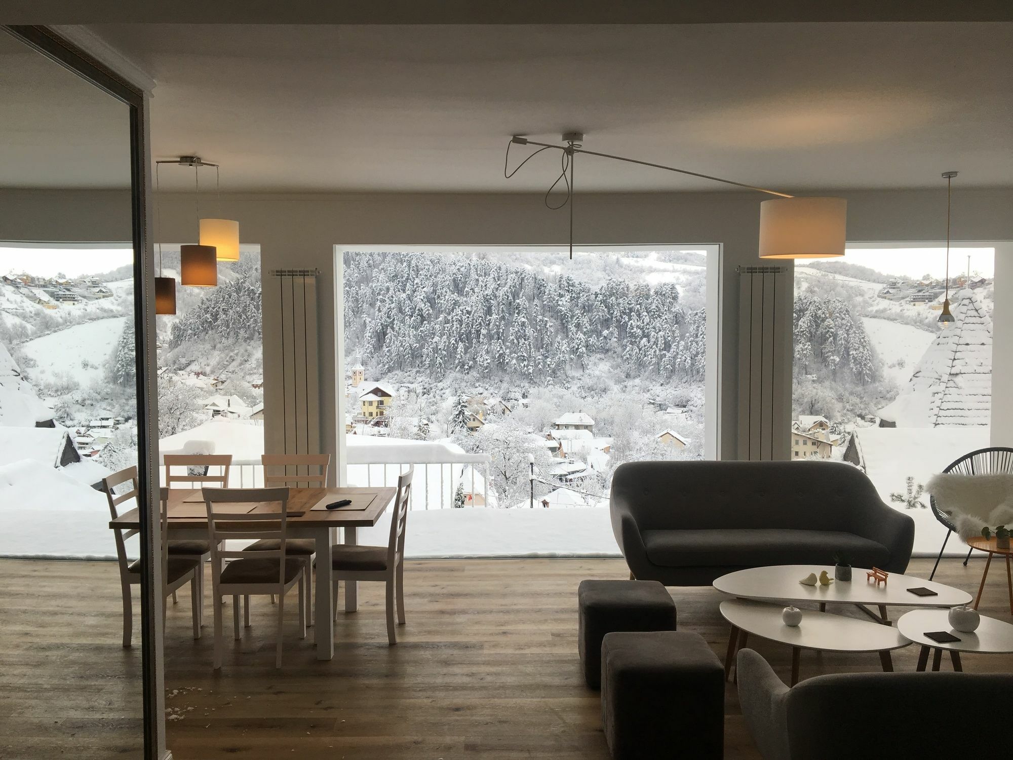 Shard Boutique Hotel-Adult Only Brasov Exterior photo
